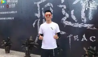 痕迹新剧照,徐正溪现代造型俊逸非凡,女主姚笛遭质疑
