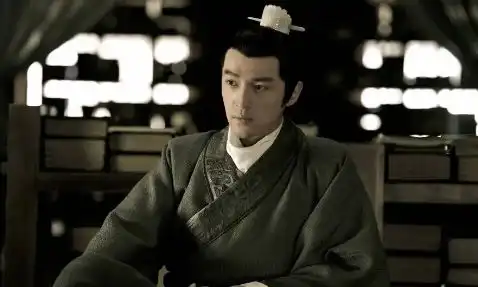 没想到已分手15年,再看她对胡歌的态度,才明白张译说的一点不错