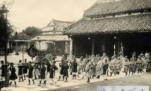 越南末代皇帝晚年回忆亲征心路历程,称自己当时只是个傀儡君主
