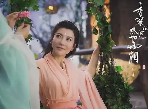 暮白首林若寒星三代出道即走红,离婚后复出却被爆出是小三
