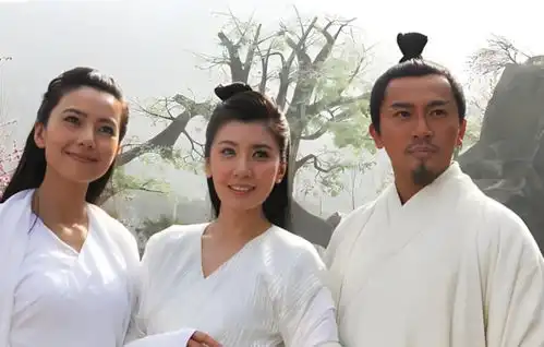 难怪李秋水貌若仙子,无崖子却不爱,你看她在冰窖对虚竹做了什么
