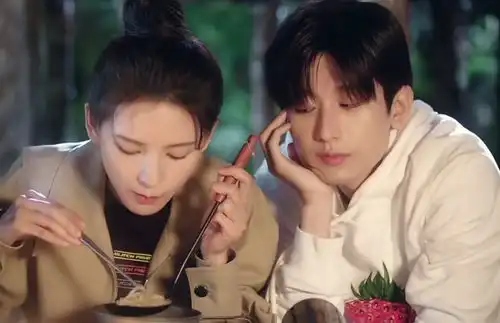 成毅新剧终于来袭,女主竟是琉璃中的她,看到阵容羡慕不已