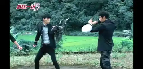 终极一班1里面金宝三是异能行者,为什么到了终极一班3里面就变成麻瓜了田弘光战力
