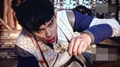 斗破苍穹萧炎当众吃休书,眼神里全是恨,纳兰嫣然一脸愧疚