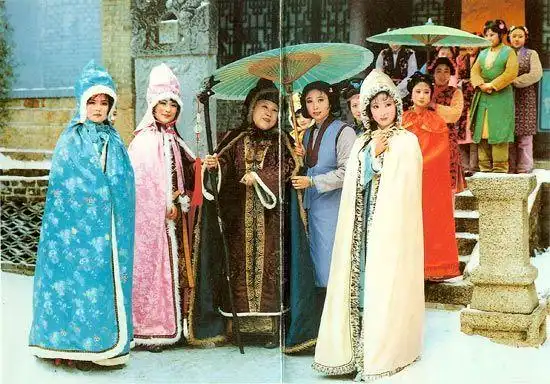 87版红楼梦演员现状有人去世,有人背巨债,活成剧中人样
