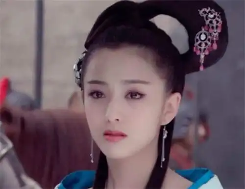 佟丽娅的赵飞燕,杨幂的昭君,刘亦菲的小龙女,都不及她让人心动
