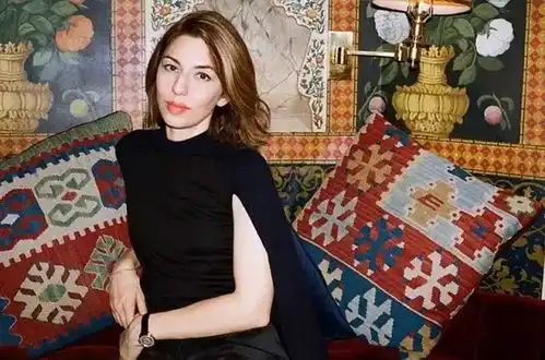 教父之女索菲亚少女懂得爱情甚至死亡,我们却对她们一无所知
