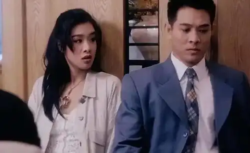 现在嫌她们丑,当年追成狗,如今胖成大妈,年轻时貌美如花关之琳如花成龙王祖贤郝蕾钟丽缇手机网易网
