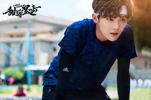 甜蜜暴击打造小鹿眼漫画腿甜芋cp激发恋爱因子
