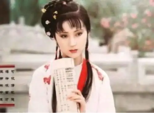 曹雪芹给了她高贵的出身,她却活成父亲的耻辱,一生连名字都没有