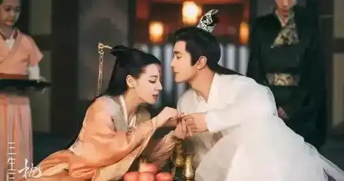 会和父母看自己的感情戏吗迪丽热巴这样回答,网友真机智
