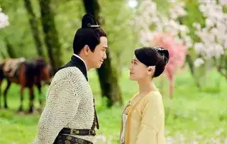 原来翟天临江铠同张若昀唐艺昕陈瑶一起演过这部戏
