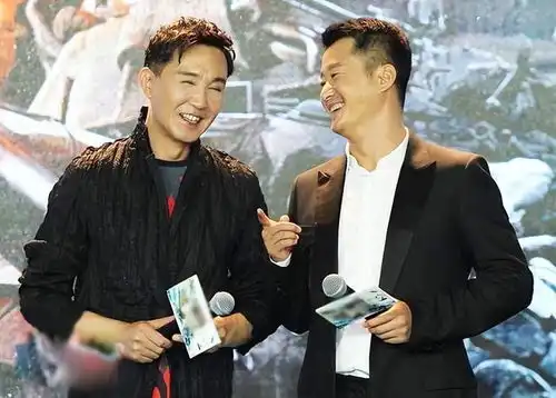 吴刚和媳妇的爱情经历,令人感动
