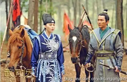 张馨予梳男士发型模仿范冰冰张馨予pk范冰冰