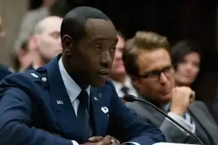 钢铁侠为什么没有帮战争机器的装甲进行升级