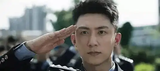 黄景瑜王牌部队还没定档,新剧又官宣了,警匪剧上瘾了
