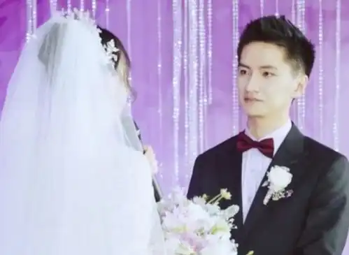 快乐星球老顽童爷爷近照曝光,88岁精神气儿十足,满头黑发显年轻
