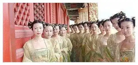 朱棣连死3位王妃,却被一位小姑娘玩残后怒杀光3000多宫女

