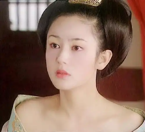 陈红年轻时有多美儿子想按妈妈的标准找女友,被调侃只能单身
