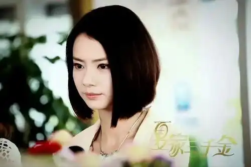 原来戚薇走的每一步,都是超前的