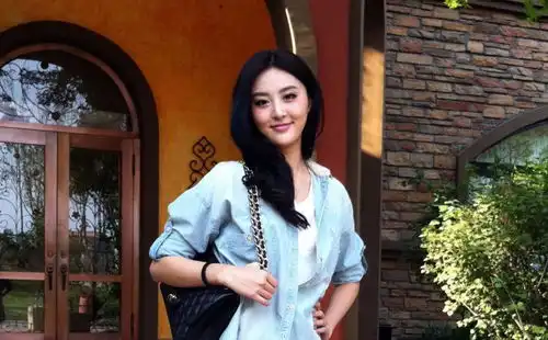 早年宁愿跑龙套,也不当范冰冰的替身,后来因我是特种兵走红