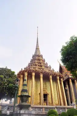 满城尽带黄金甲泰国大皇宫