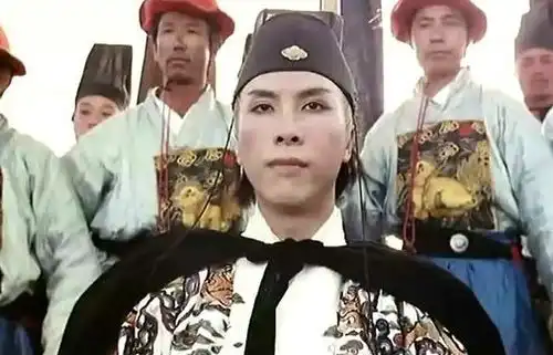 电影新龙门客栈中甄子丹饰演的曹少钦最后怎么样了