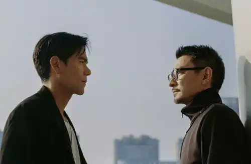 捧了4年都捧不火,连扑5部大片,彭于晏到底是怎么被影迷抛弃的
