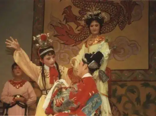 还记得十大歌星和最佳主持人评比吗30年前第一届宁波文化艺术节精彩留影