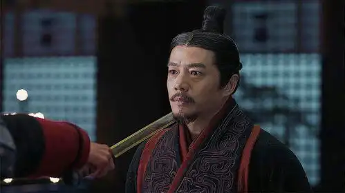 华阳太后发动宫变,嬴政真实身份遭到质疑,拿剑逼迫吕不韦说实话