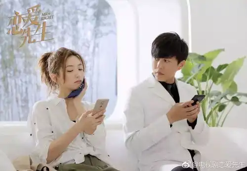 她是胡歌前女友,如今接待英国首相有一种美和魄力叫江疏影
