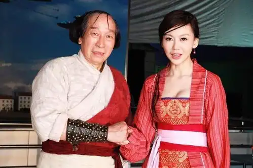 还记得功夫里穿红裤衩的娘炮吗,真实身份只有星爷能请来
