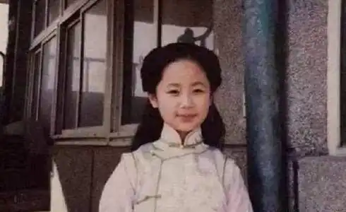 杨紫王莎莎,知名童星,科班出身,为何现状却相差巨大
