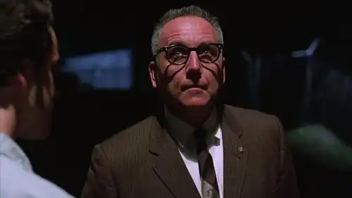 电影肖申克的救赎中一个不起眼的小人物,让安迪彻底解脱
