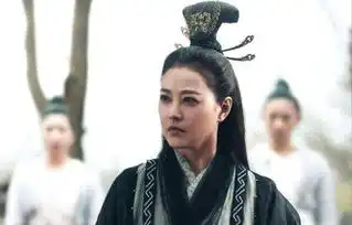 倚天屠龙记,当灭绝师太遇上宋远桥,猜猜胜负会怎样呢
