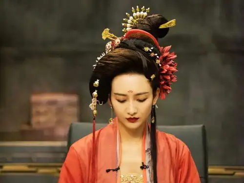 现在的影视造型师有多废关晓彤孙怡王鸥的最美古装,都来自综艺
