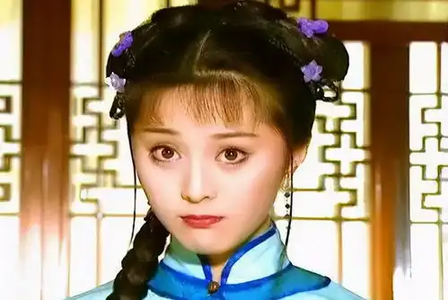范冰冰人气大不如前发视频一天评论不足200,被误认为是高仿
