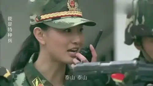 我是特种兵小庄的女朋友小影让歹徒当人质随时都有生命危险