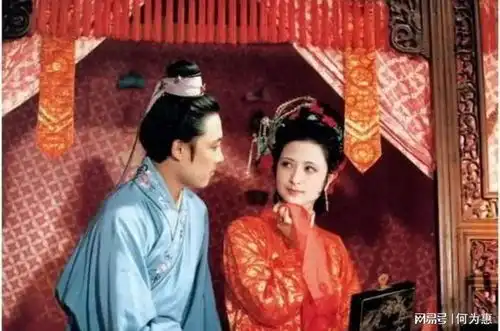 红楼梦最无耻的官家小姐既污秽了肉体,也弄脏了灵魂
