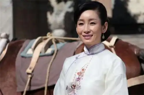 1983年,美丽牌香烟上的女模特家中遇害,凶手竟是一好色民警