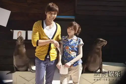 查美乐贺军翔露点吐槽被王心凌泼裤裆