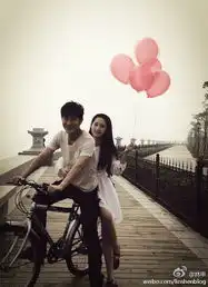 李沁花开半夏剧照1
