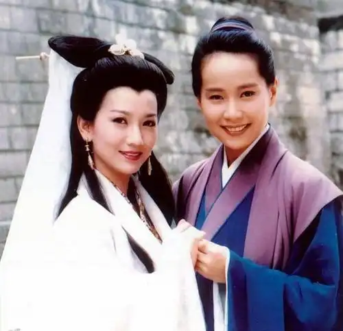 她被誉为百变影后,是张国荣口中的天才,却只有一个角色被人记住