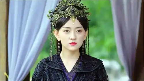 双世宠妃3女皇一体双魂体内有曲香檀的灵魂,想夺舍曲小檀
