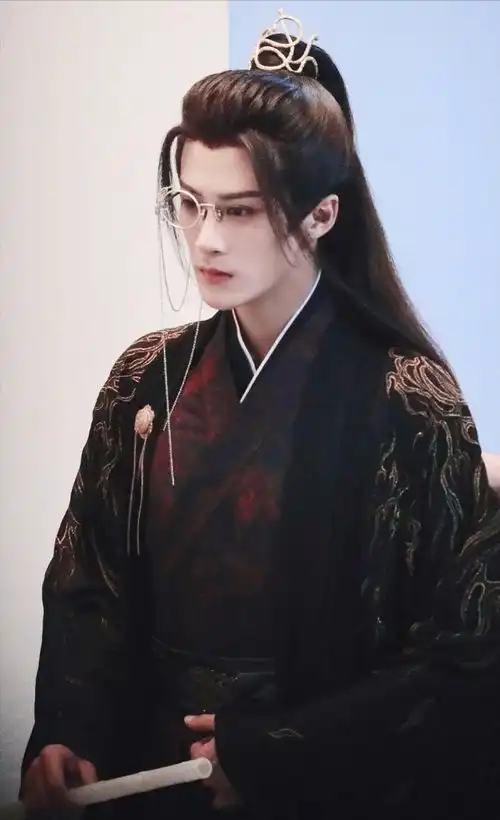 杀破狼已过审改名,又一耽改将上线,檀健次陈哲远有望成顶流