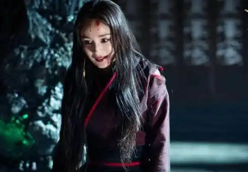 张子枫凭一个笑容黑化,而她仅仅一个眼神,差点让整部剧被禁播