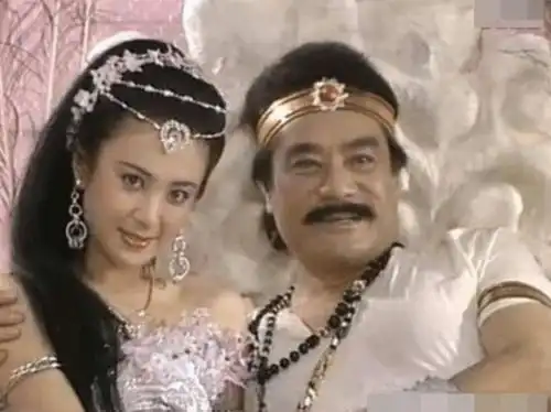 90版的封神榜剧照曝光,时尚前卫到令人汗颜,放现在也禁播