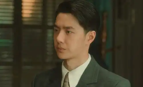 追风者直到魏若来拿出私藏金条,近真才发现,徐诺因何看重他
