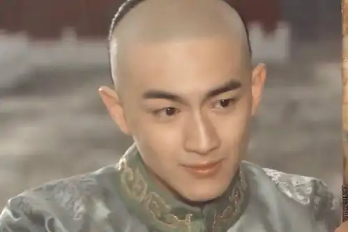 让我们把明星前任或现任放在同一部剧中看,是不是觉得世界疯狂了
