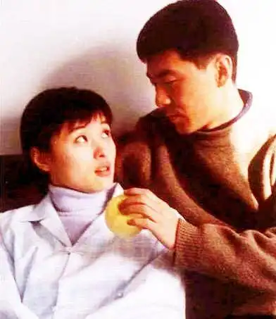 扫黑风暴主演吴越在爱情中受过伤害,49岁仍未婚